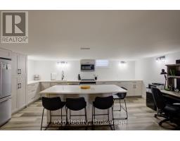 156 SPARLING STREET - 28