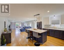 156 SPARLING STREET - 9