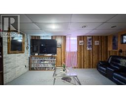 1 ALEXANDER STREET - 32