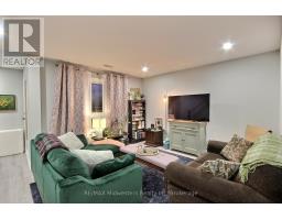 35 - 287 CHAPEL HILL DRIVE - 8