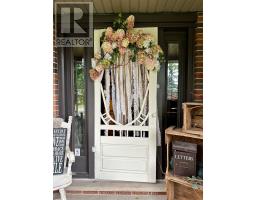 14 MCDONALD STREET W - 8