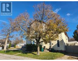 125 WELLINGTON STREET S - 3