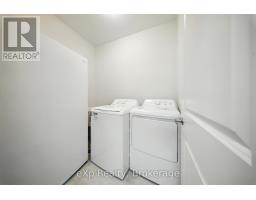 142 ELLEN STREET - 23