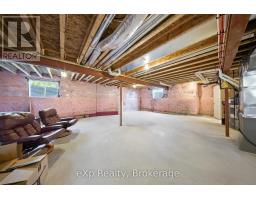 142 ELLEN STREET - 30