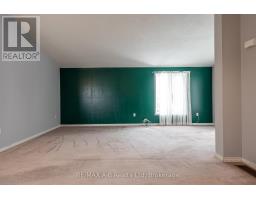 32 - 30 ANN STREET - 10