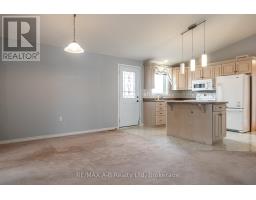 32 - 30 ANN STREET - 13