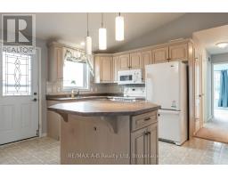 32 - 30 ANN STREET - 14