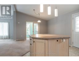 32 - 30 ANN STREET - 17