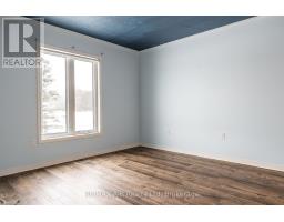 32 - 30 ANN STREET - 18