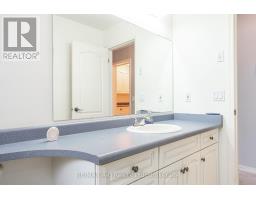 32 - 30 ANN STREET - 25