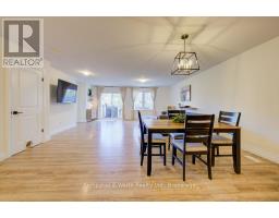 8 MALCOLM CRESCENT - 19