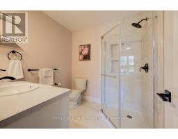 8 MALCOLM CRESCENT - 26