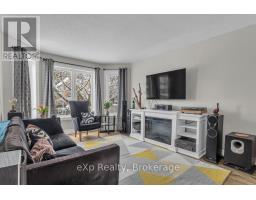 17 DOGWOOD DRIVE - 4