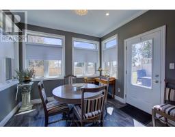 33 - 375 MITCHELL ROAD S - 19