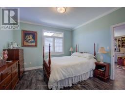 33 - 375 MITCHELL ROAD S - 22