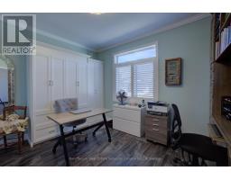 33 - 375 MITCHELL ROAD S - 25