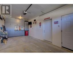 33 - 375 MITCHELL ROAD S - 27