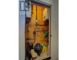 33 - 375 MITCHELL ROAD S - 28