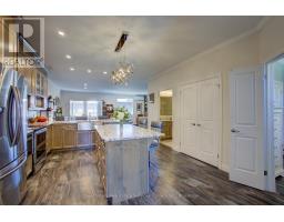 33 - 375 MITCHELL ROAD S - 6