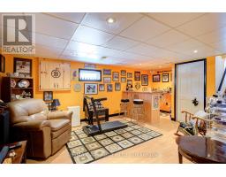 231 WHITELOCK STREET - 24