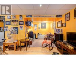 231 WHITELOCK STREET - 25