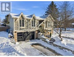 7 KENNER CRESCENT - 1