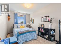 27 - 20 SOUTHVALE ROAD - 21