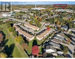 27 - 20 SOUTHVALE ROAD - 38