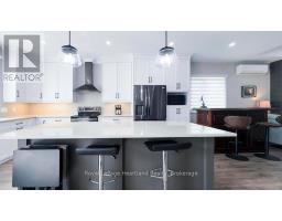 648 GLORIA STREET - 15