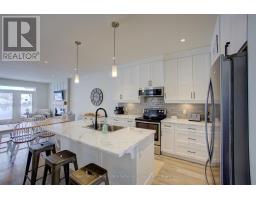 160 RIDGEWOOD CRESCENT - 10