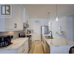 160 RIDGEWOOD CRESCENT - 13