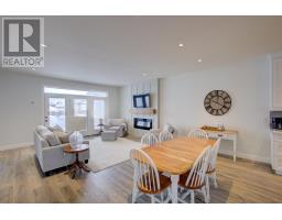 160 RIDGEWOOD CRESCENT - 16