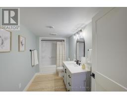 160 RIDGEWOOD CRESCENT - 32