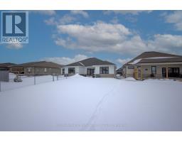 160 RIDGEWOOD CRESCENT - 35