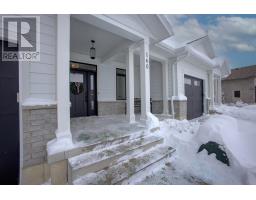 160 RIDGEWOOD CRESCENT - 4