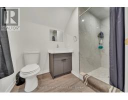 73 HOPE STREET E - 23