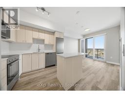 1810 - 15 WELLINGTON STREET S - 12