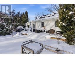 14 CATHERINE STREET E - 27