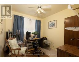 94 WILLIAM STREET N - 17