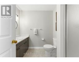 206 - 30 FRONT STREET - 19