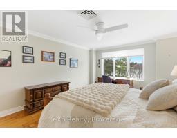 206 - 30 FRONT STREET - 28