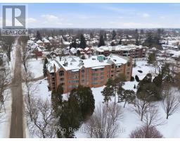 206 - 30 FRONT STREET - 34