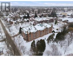 206 - 30 FRONT STREET - 35