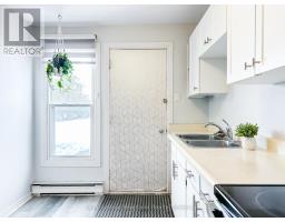 21 ST CHARLES PLACE - 16