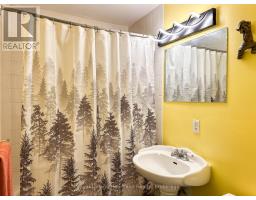 21 ST CHARLES PLACE - 25