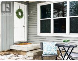 21 ST CHARLES PLACE - 39