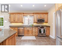 27 NORTH POINTE DRIVE - 11