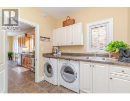 27 NORTH POINTE DRIVE - 17