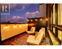 35 - 287 CHAPEL HILL DRIVE - 11