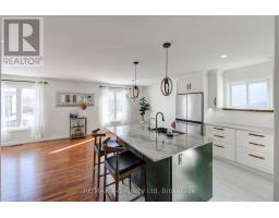 29 DUNSFORD CRESCENT - 12